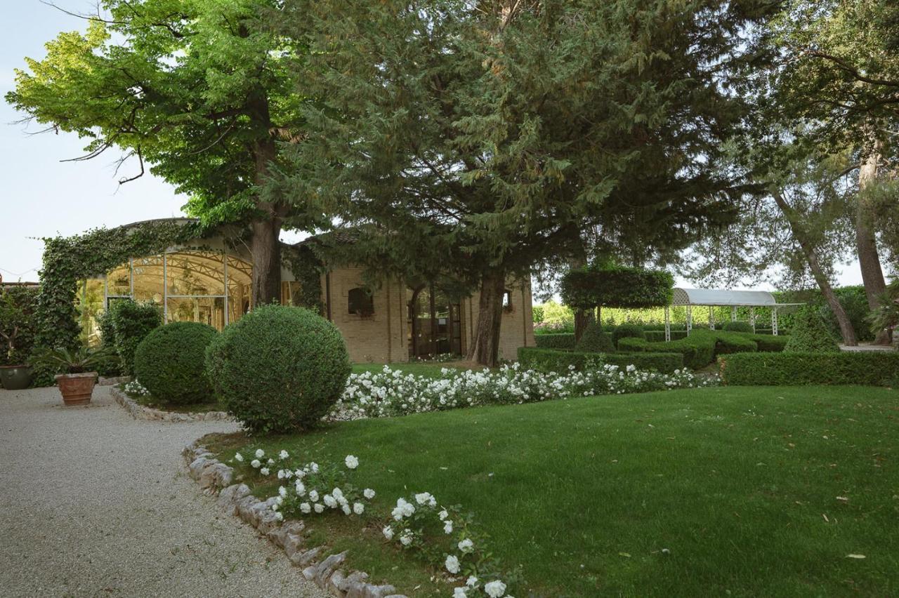 Villa Corallo Sant'Omero ภายนอก รูปภาพ